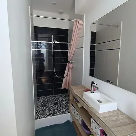 Cosy - Gare A 5 Min A Pied - Proche & Centre Apartment *