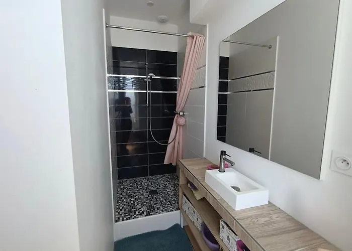 Cosy - Gare A 5 Min A Pied - Proche & Centre Apartment *